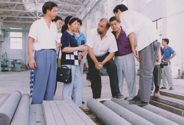 （1）1994年8月9日，向加拿大客商介紹產(chǎn)品_副本